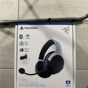 Razer Kaira Wireless Gaming Headset for PlayStation 5 - White